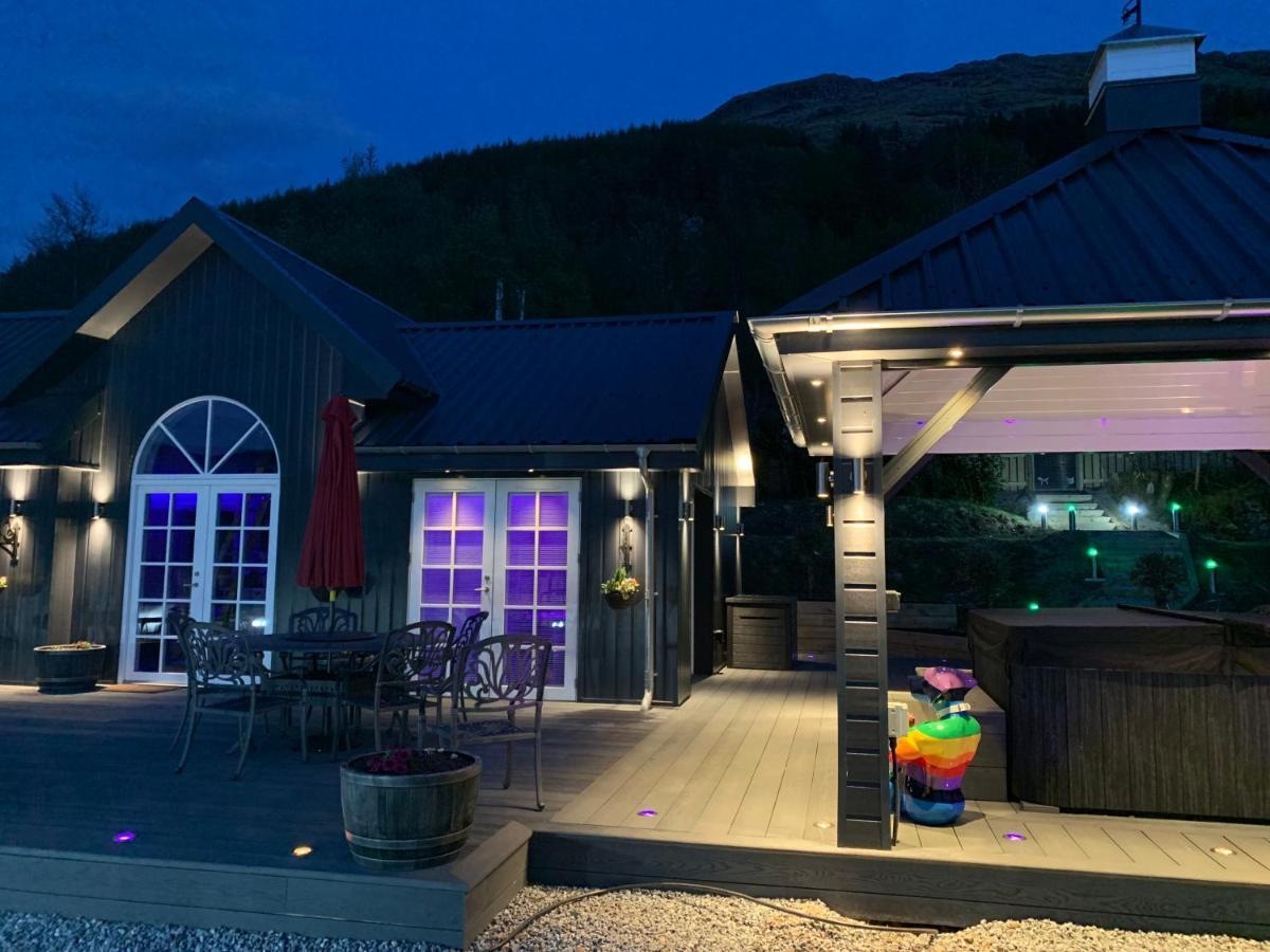 Little Fox Lodge Luxury Hideaway With Hot Tub Glencoe Near Fortwilliam (Adults Only) Exterior photo